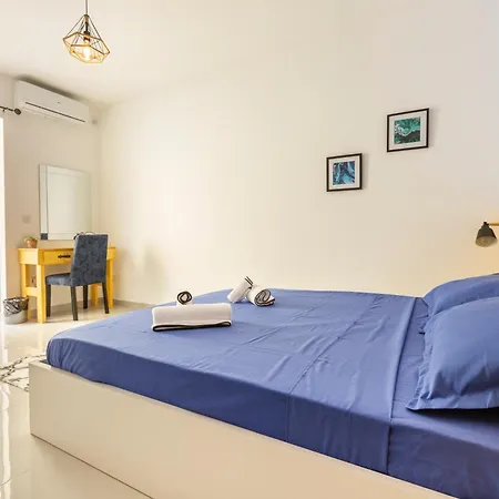 Quiet Traditional - 3-bedroom * Rabat