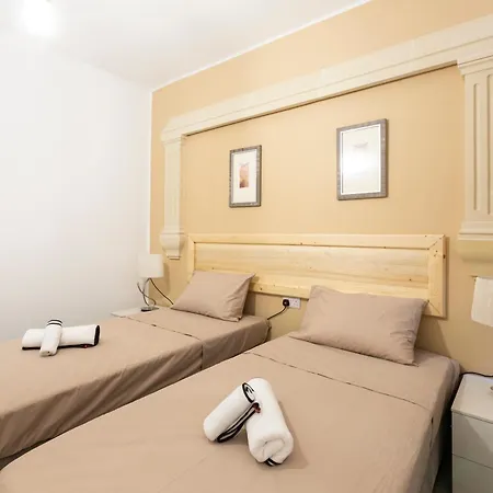 Quiet Traditional - 3-bedroom Rabat